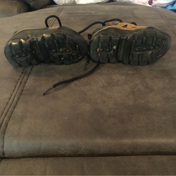 2 for $10 Brooks Toddler Shoe Size 8 - Picture 6 of 6